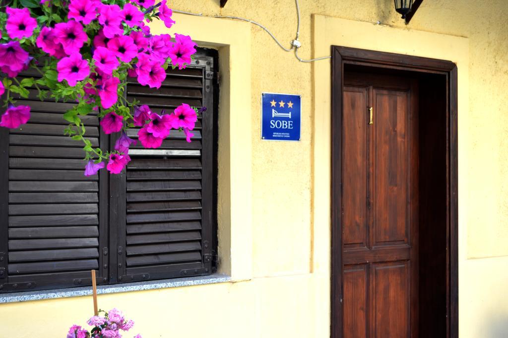 Rooms Aracic Slavonski Brod Exterior photo